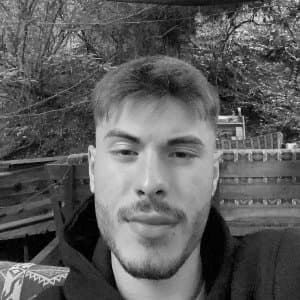 Yiğit Ö. profil fotoğrafı