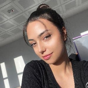 Yüsra C. profil fotoğrafı