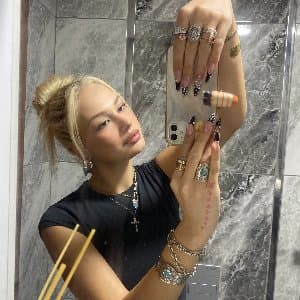 Zehra T. profil fotoğrafı