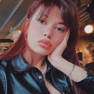 Zeynep C. profil fotoğrafı