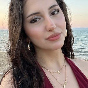 Zeynep M. profil fotoğrafı