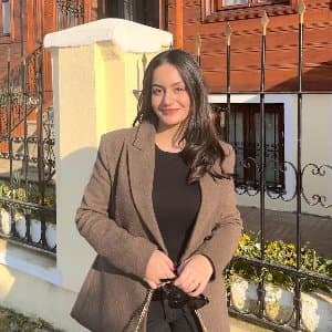 Zeynep Y. profil fotoğrafı