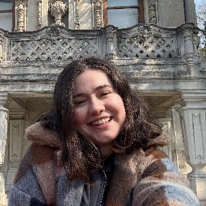 Zeynep Y. profil fotoğrafı