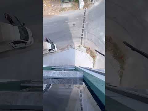 Bora U. — video 1