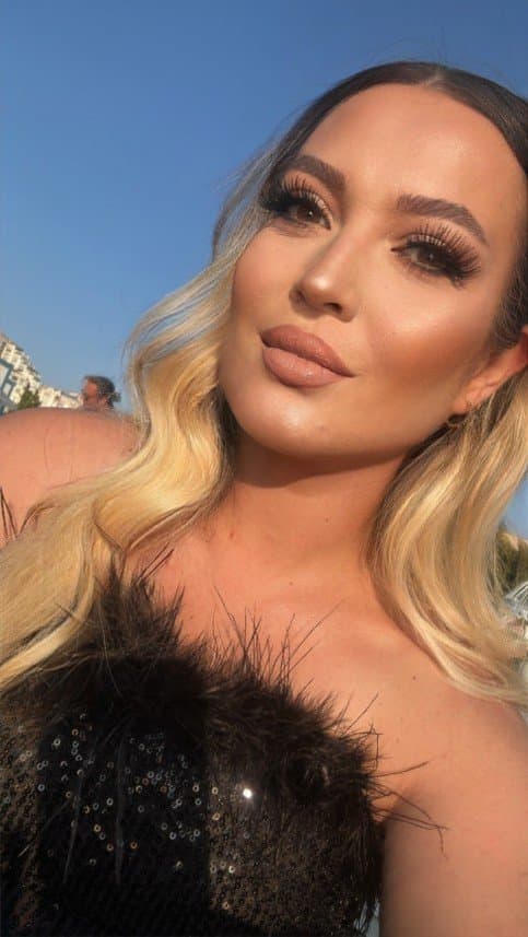 Ayşegül A. — çalışma 1