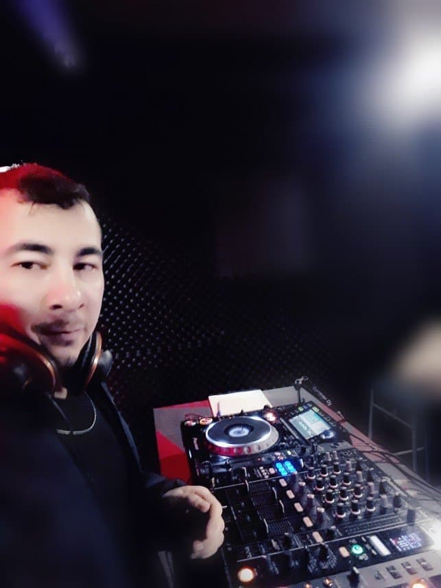 Dj B. — çalışma 1