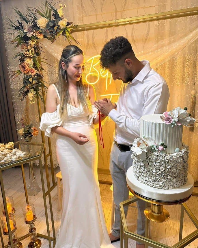 Just A. — çalışma 1