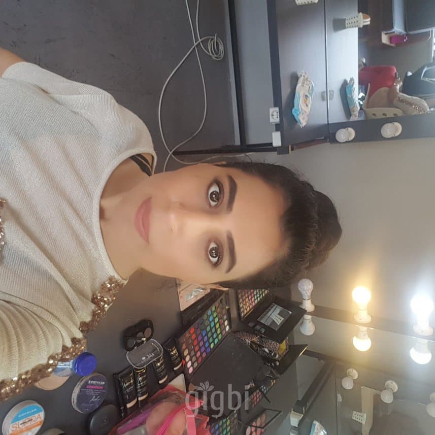 Make-Up S. — çalışma 1