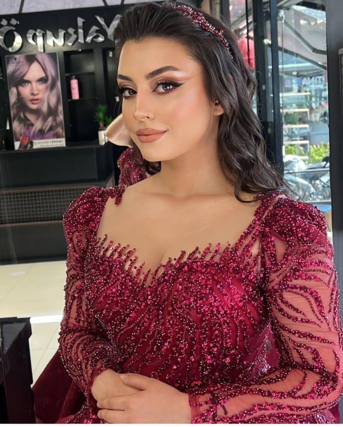 Ayşe Ö. — çalışma 8