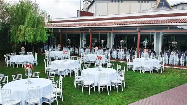 Salon V. — çalışma 2