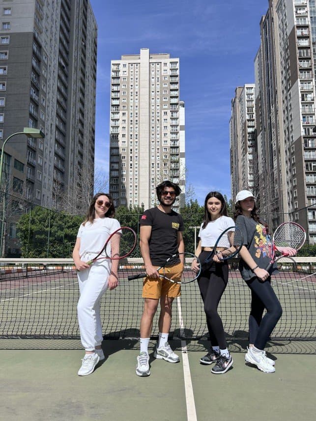 Tennis V. — çalışma 6