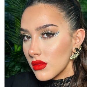 Afra Ü. profil fotoğrafı