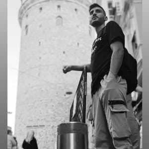 Akif Y. profil fotoğrafı