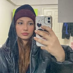 Aleyna E. profil fotoğrafı