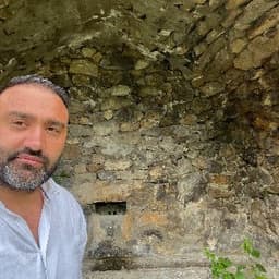 Ali A. profil fotoğrafı