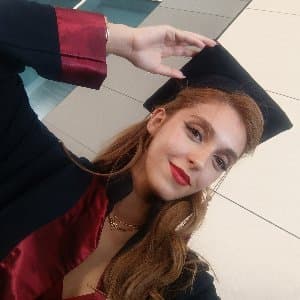 Aslı M. profil fotoğrafı