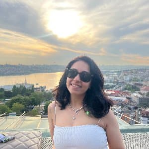 Ayşe B. profil fotoğrafı