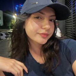 Azra Ö. profil fotoğrafı
