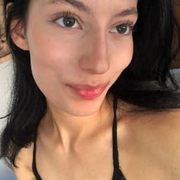 Azra Y. profil fotoğrafı