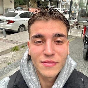 Baver İ. profil fotoğrafı