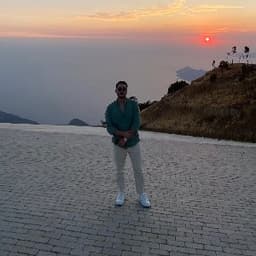 Burak T. profil fotoğrafı