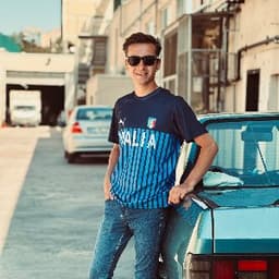 Burak Y. profil fotoğrafı