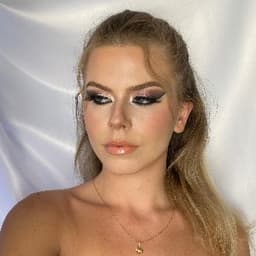 Buse Ç. profil fotoğrafı