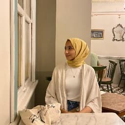 Büşra S. profil fotoğrafı