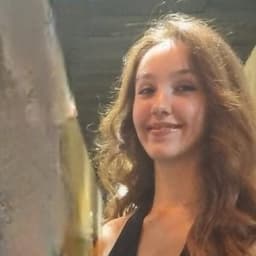 Ceren M. profil fotoğrafı