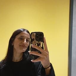 Ceren Y. profil fotoğrafı