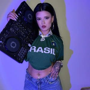 Defne B. profil fotoğrafı