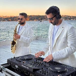 DJ İ. profil fotoğrafı