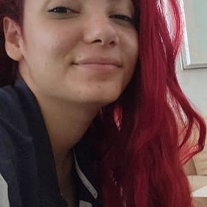 Ece E. profil fotoğrafı