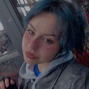 Ece E. profil fotoğrafı
