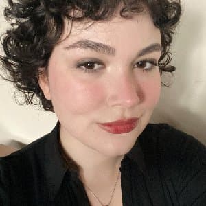 Ece A. profil fotoğrafı