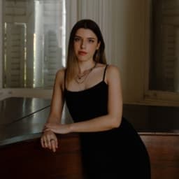 Ece T. profil fotoğrafı