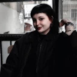 Ecem K. profil fotoğrafı