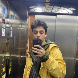 Efe B. profil fotoğrafı