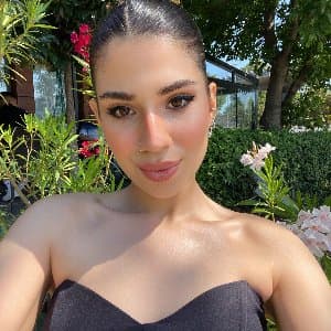 Elif İ. profil fotoğrafı