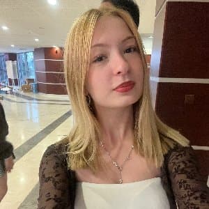 Elif U. profil fotoğrafı