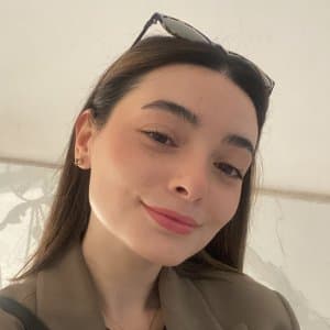 Elif Ö. profil fotoğrafı