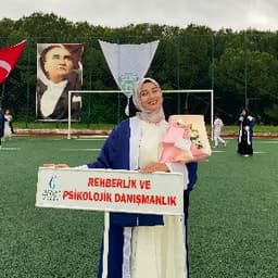 Elif Ö. profil fotoğrafı