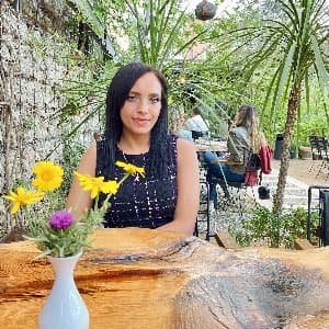 Emine B. profil fotoğrafı