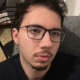 Emirhan D. profil fotoğrafı
