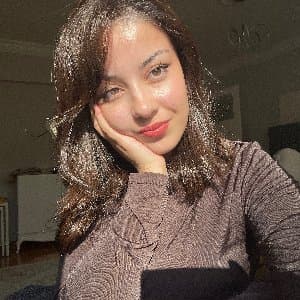 Esmanur K. profil fotoğrafı