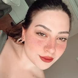 Esra D. profil fotoğrafı