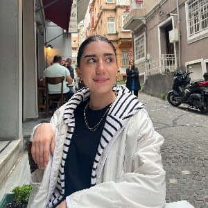 Esra Y. profil fotoğrafı