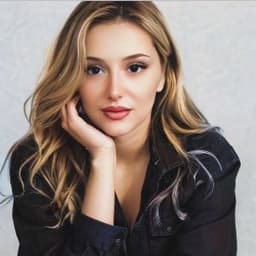 Esra Y. profil fotoğrafı