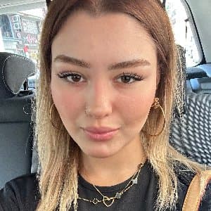 İdil Ç. profil fotoğrafı