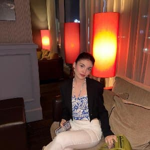 İlayda İ. profil fotoğrafı